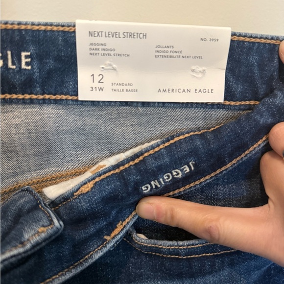 American Eagle Outfitters Next Level High-Waisted Distressed Jegging-Size 12-NWT - Picture 9 of 11